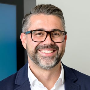 Aveniq-ivan-indic-quadratv2