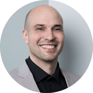 aveniq-career-center-recruiter-kyrill-bauer_rund_500px