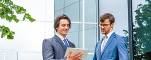 AdobeStock_283374949_Oeffentlicher-Sektor_2500x1000px