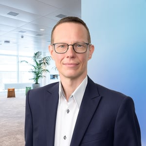 Christoph-Dubach-Aveniq