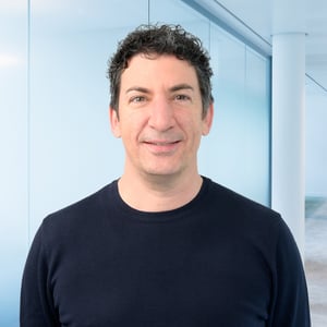 Umberto Annino Aveniq