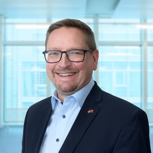 soren-mikkelsen_online_quadratisch_h1