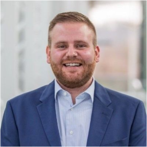 628f4f1399e95b56ed90d0ff_David.ebner_-300x300-1